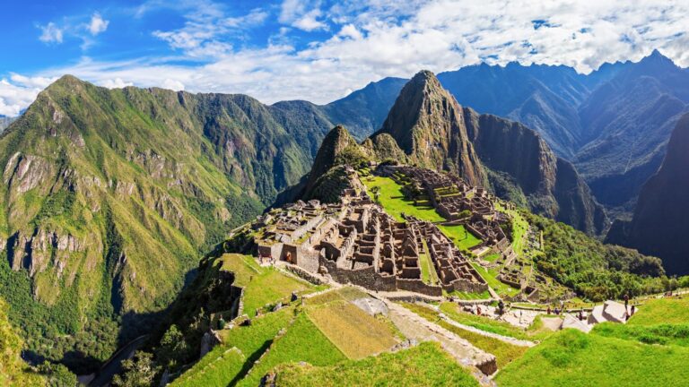 Machu Picchu & the Sacred Valley